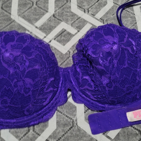 Bras - Picture 4 of 6
